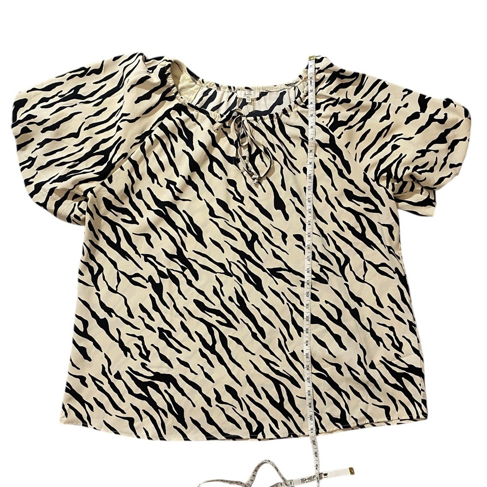 Entro Black and White Zebra Blouse - Picture 6 of 11